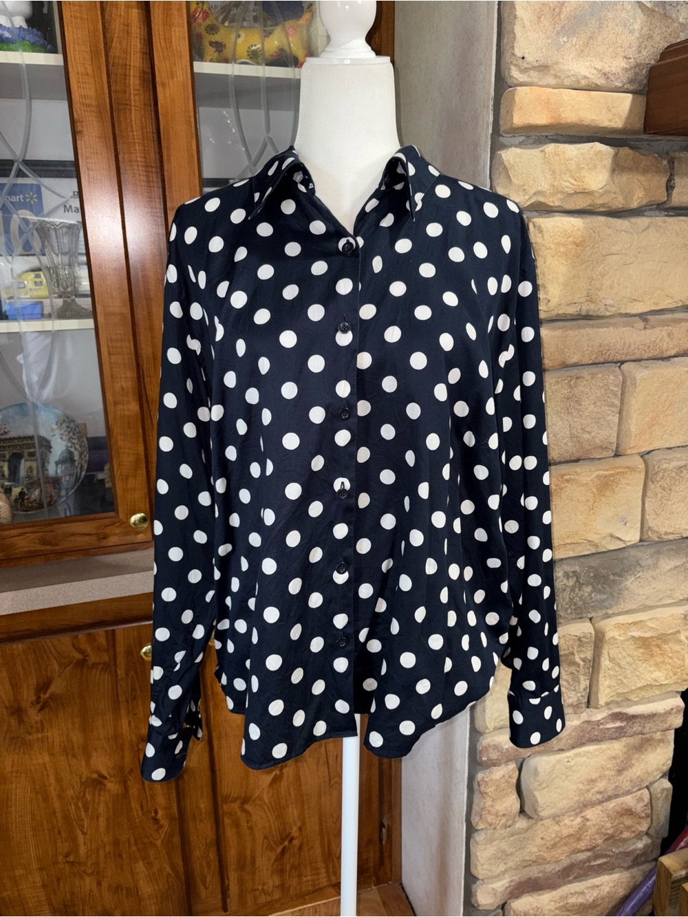 Talbots woman size 20w navy blue & white polka dot shirt long sleeves EUC